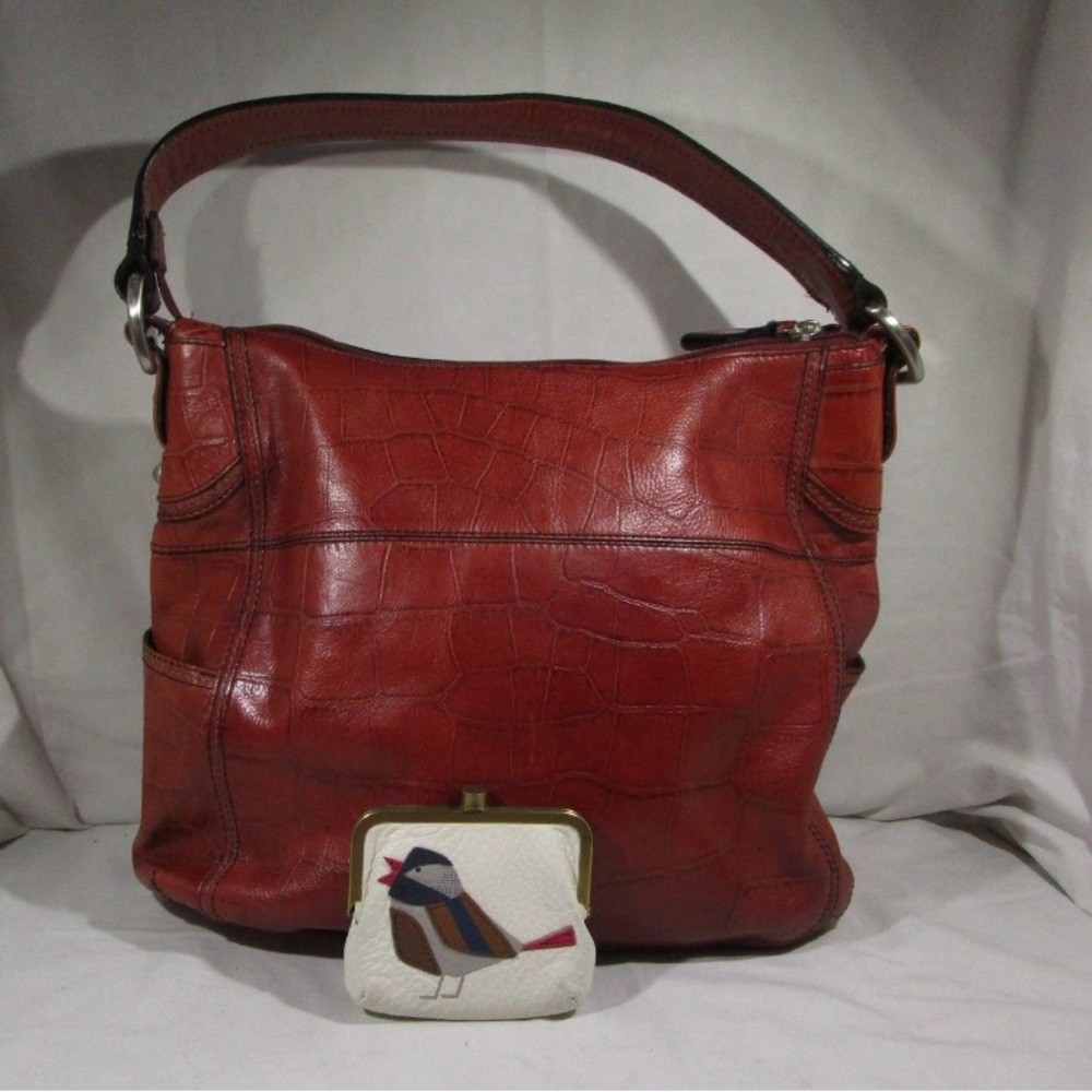 Authenticated Fossil Croc Embossed Handbag And Ch… - image 1